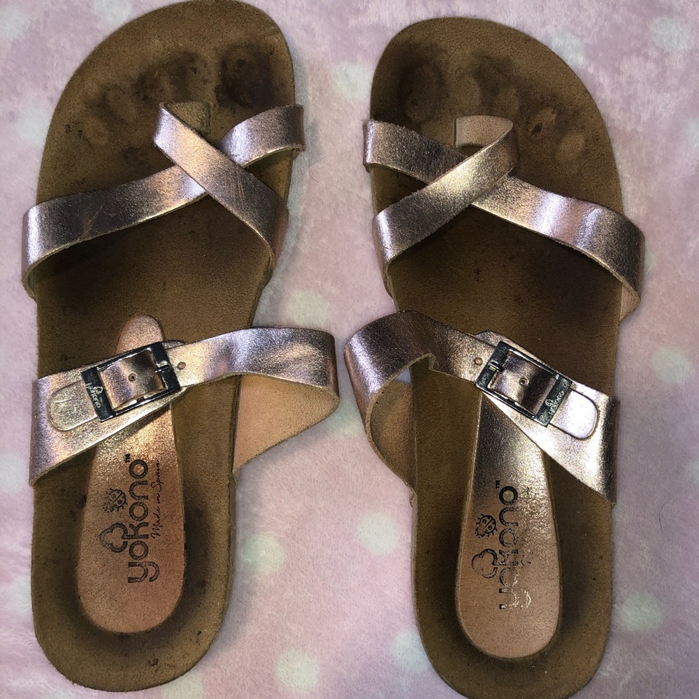 Yokono sandals